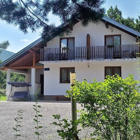 Galesic Apartments & Rooms Korenica Esterno foto