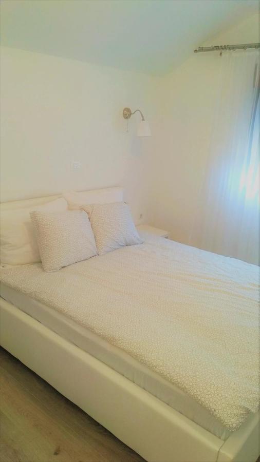 Galesic Apartments & Rooms Korenica Esterno foto
