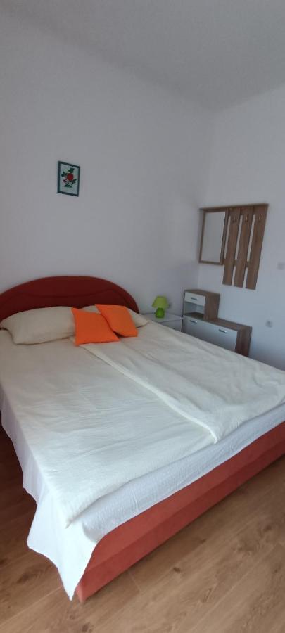 Galesic Apartments & Rooms Korenica Esterno foto