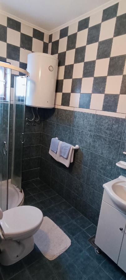 Galesic Apartments & Rooms Korenica Esterno foto