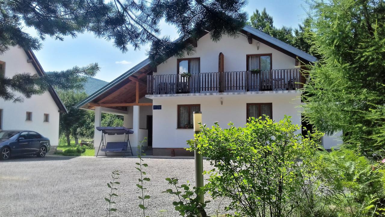 Galesic Apartments & Rooms Korenica Esterno foto